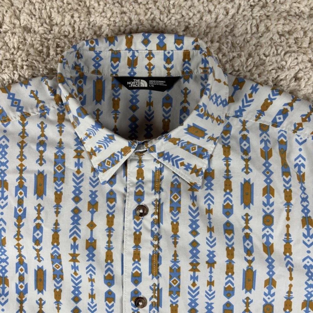 The North Face Mens Button Up Large White Aztec Geometric Short Sleeve Gorpcore